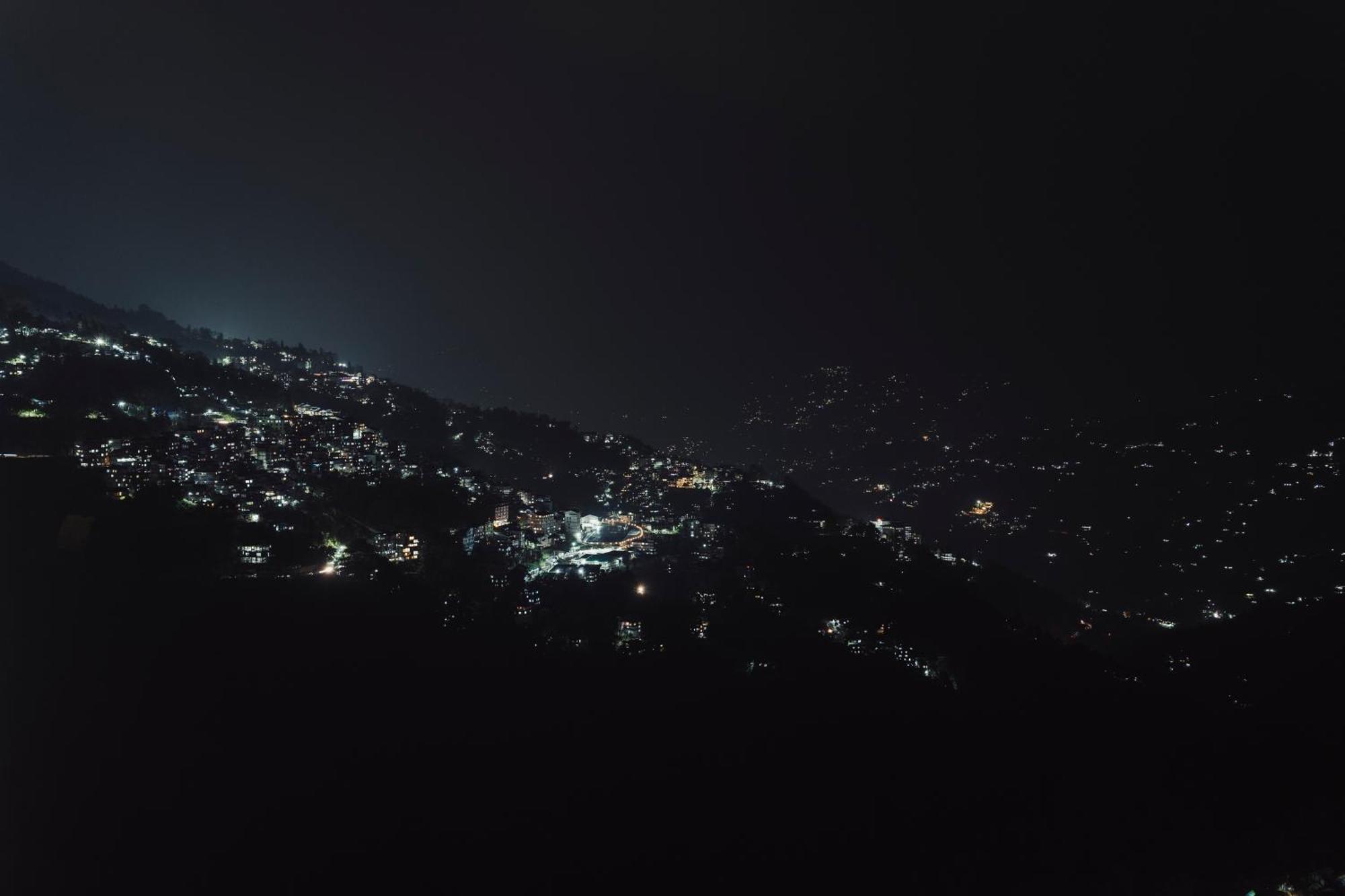 Hotel Etho Metho Gangtok Exterior foto